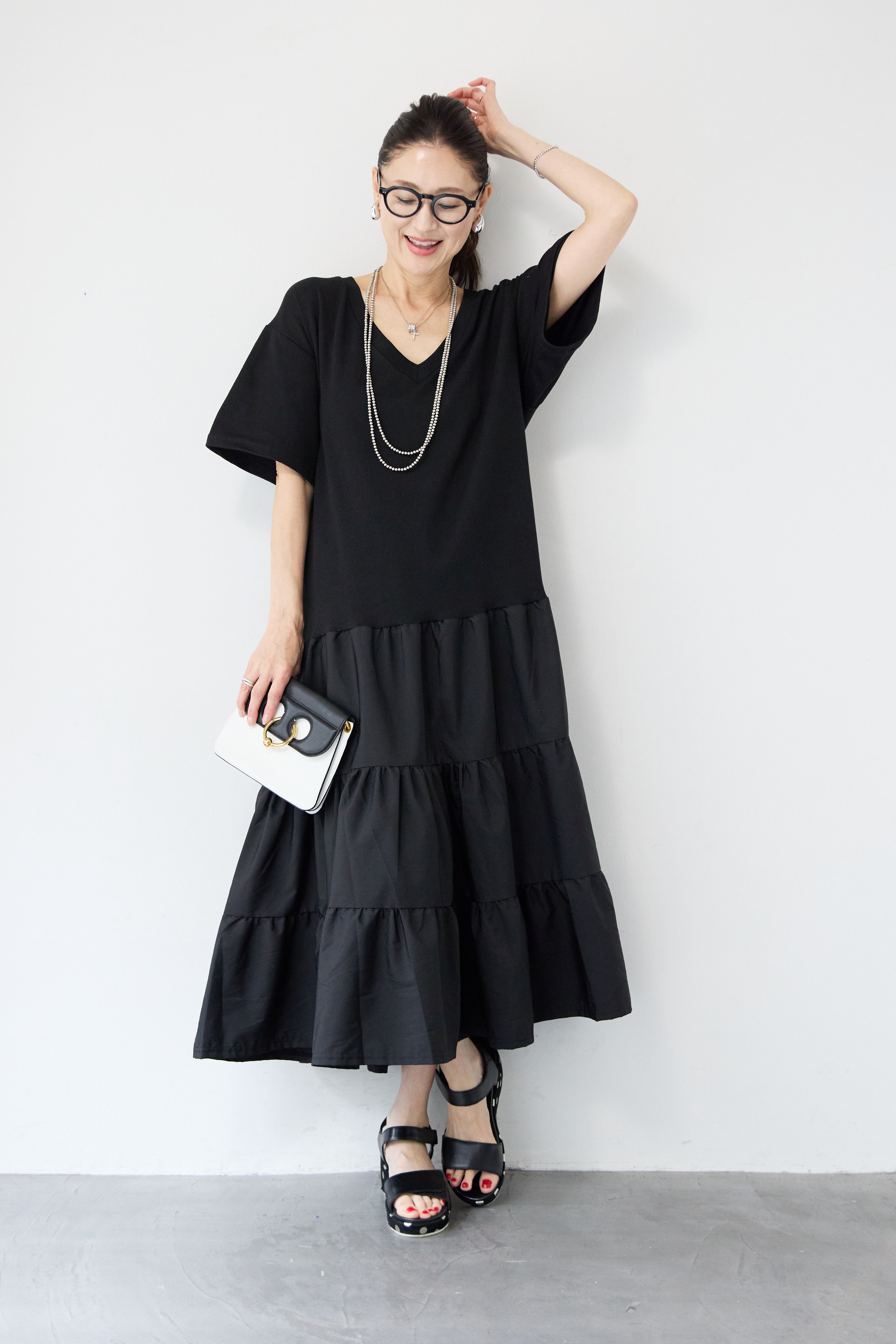 Vネックティアードワンピース – plusotoha Vネックティアードワンピース – plusotoha