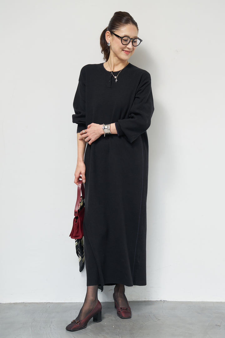 【防静電気】やわもちライン入りヘンリーワンピース