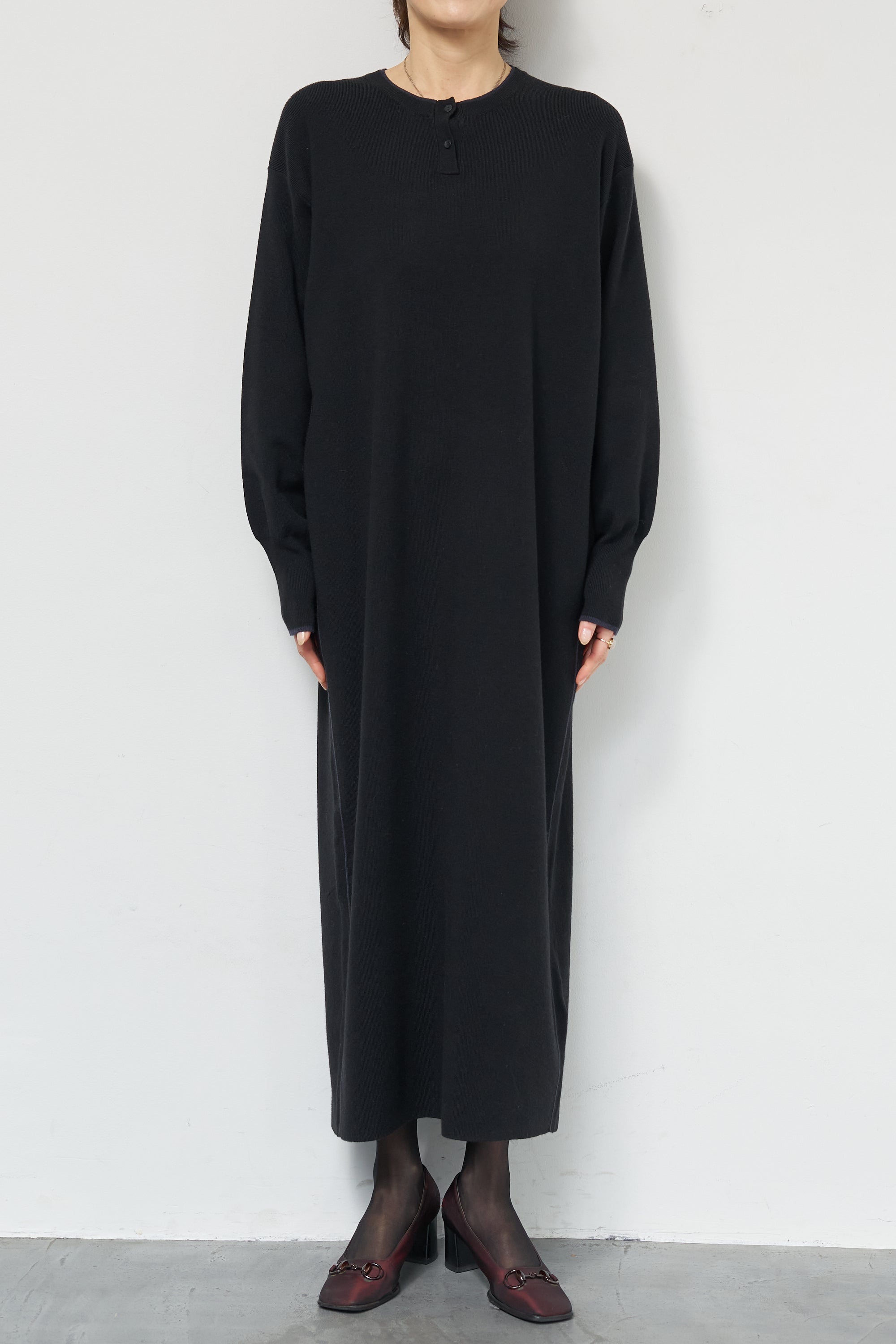 防静電気】やわもちライン入りヘンリーワンピース – plusotoha