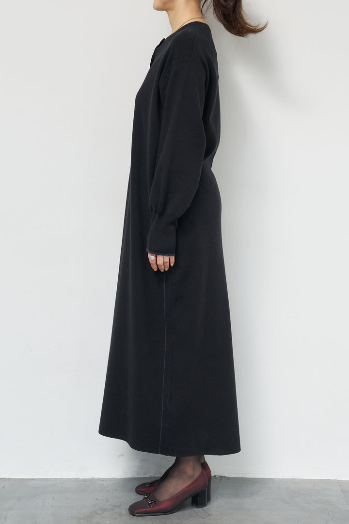 【防静電気】やわもちライン入りヘンリーワンピース