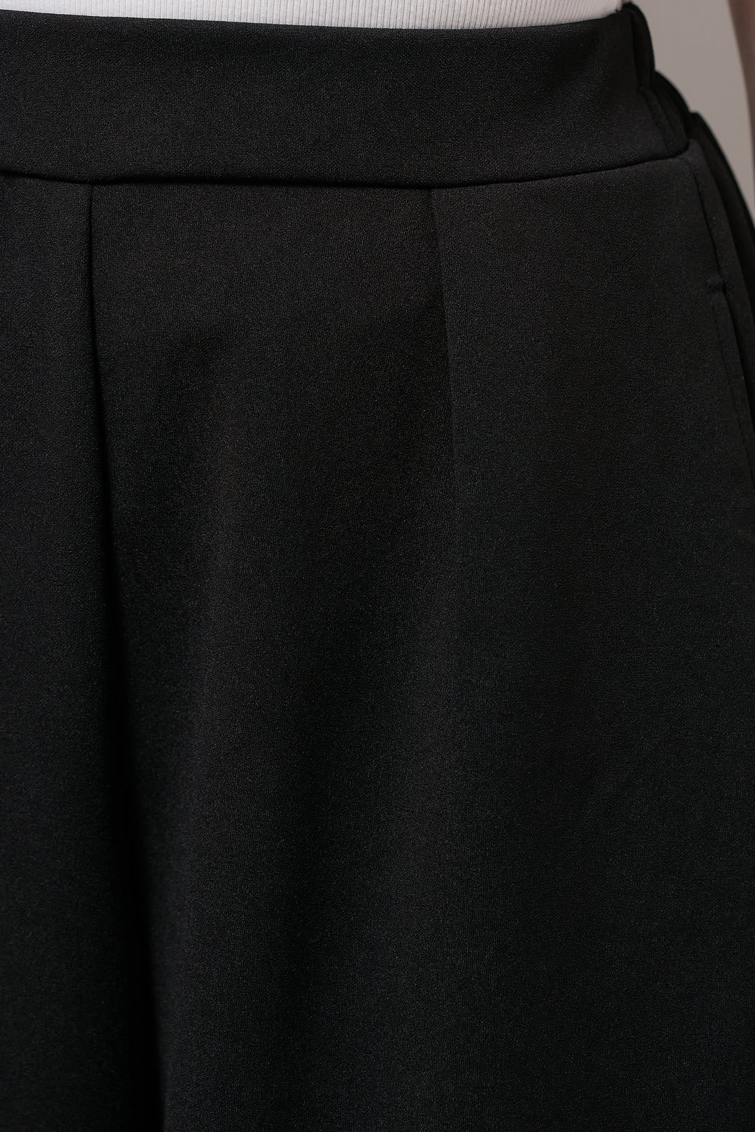 ストレッチタックパンツ