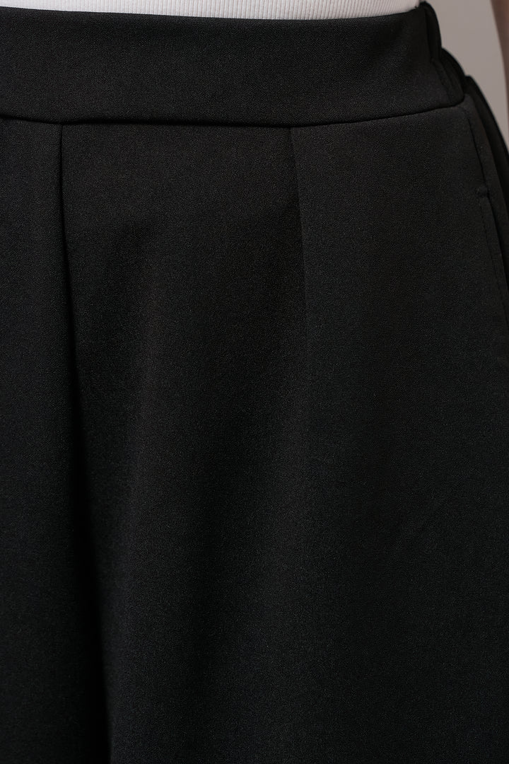 ストレッチタックパンツ