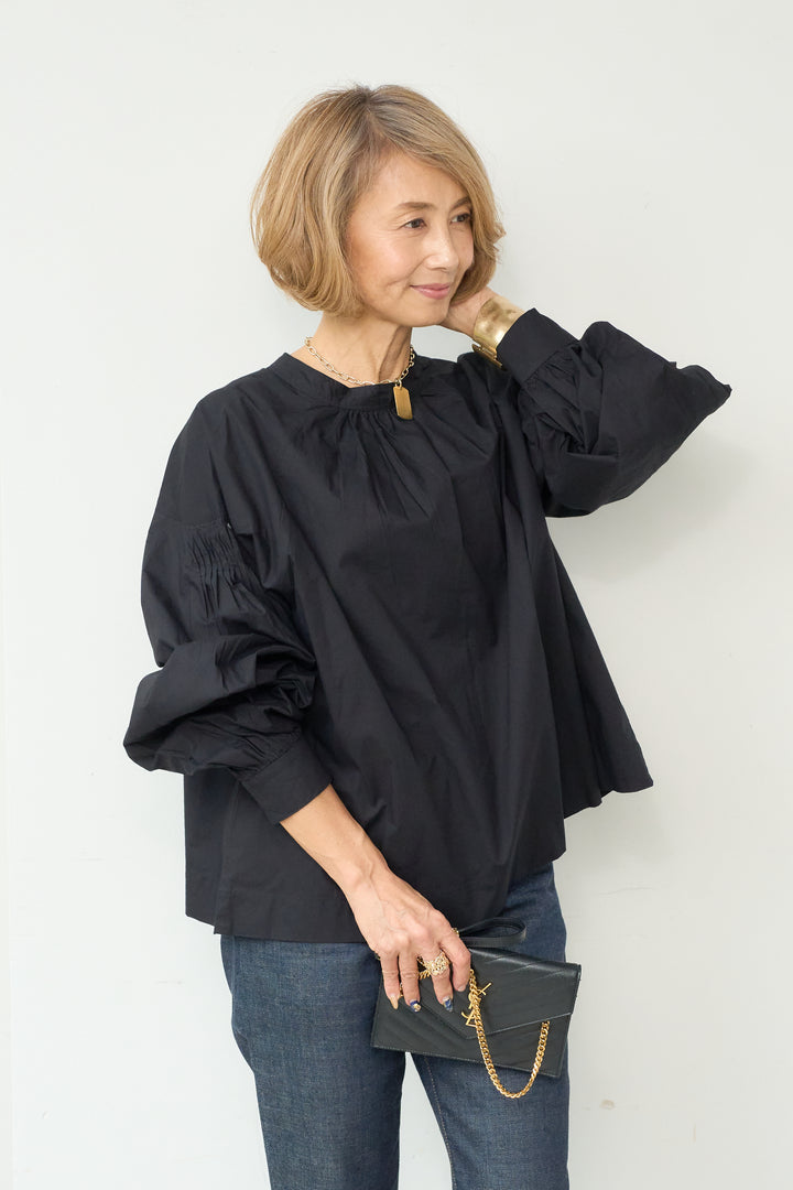 Front and back 2-way typewriter blouse