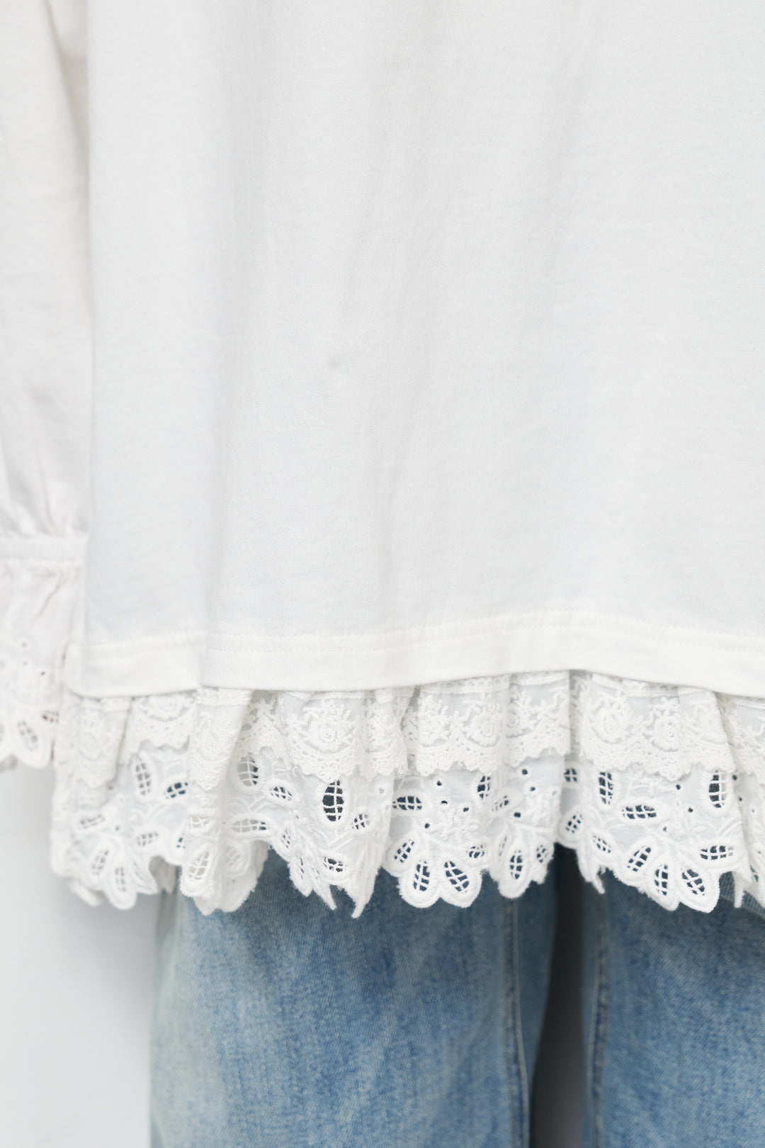 裾フリルコットンカットソー