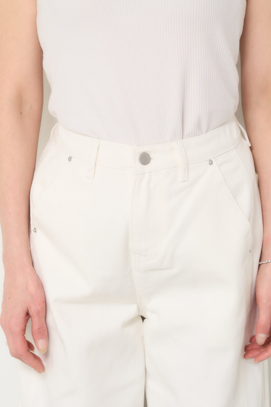 セミワイドストレートデニムパンツ