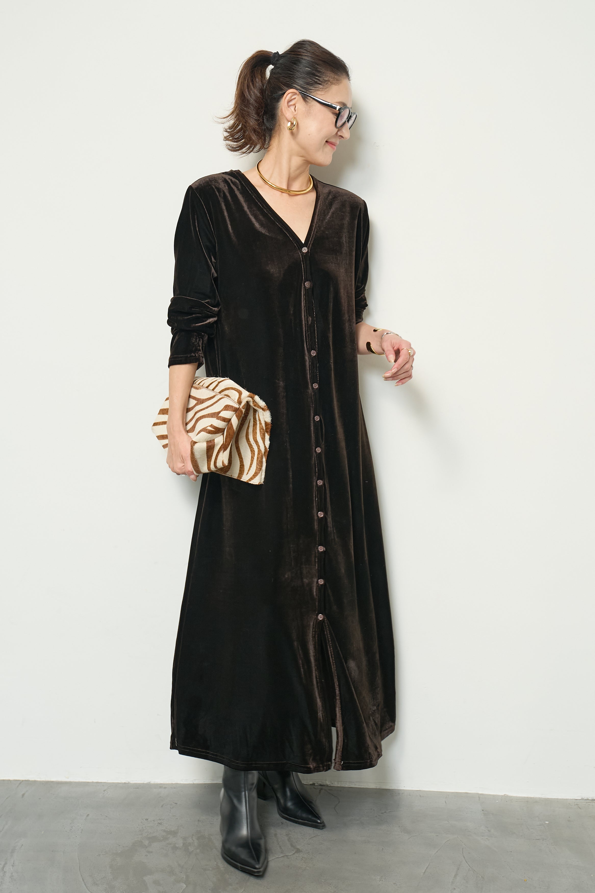 ワンピース Otta Tomhar alotta ワンピース 線画タッチ花柄ギャザー