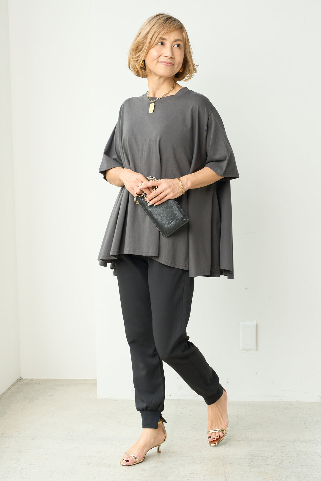 Jersey circle hem pullover