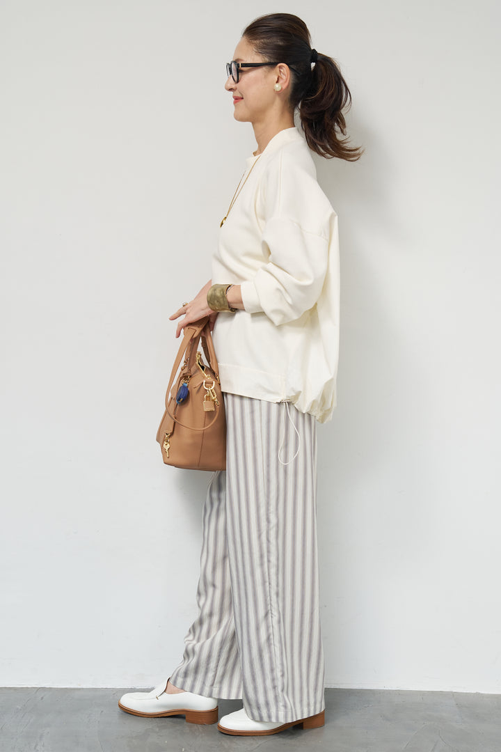 裾切替ハイネックプルオーバー