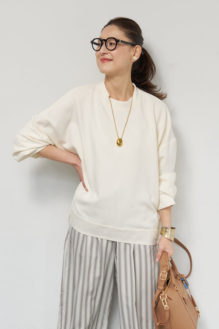 裾切替ハイネックプルオーバー