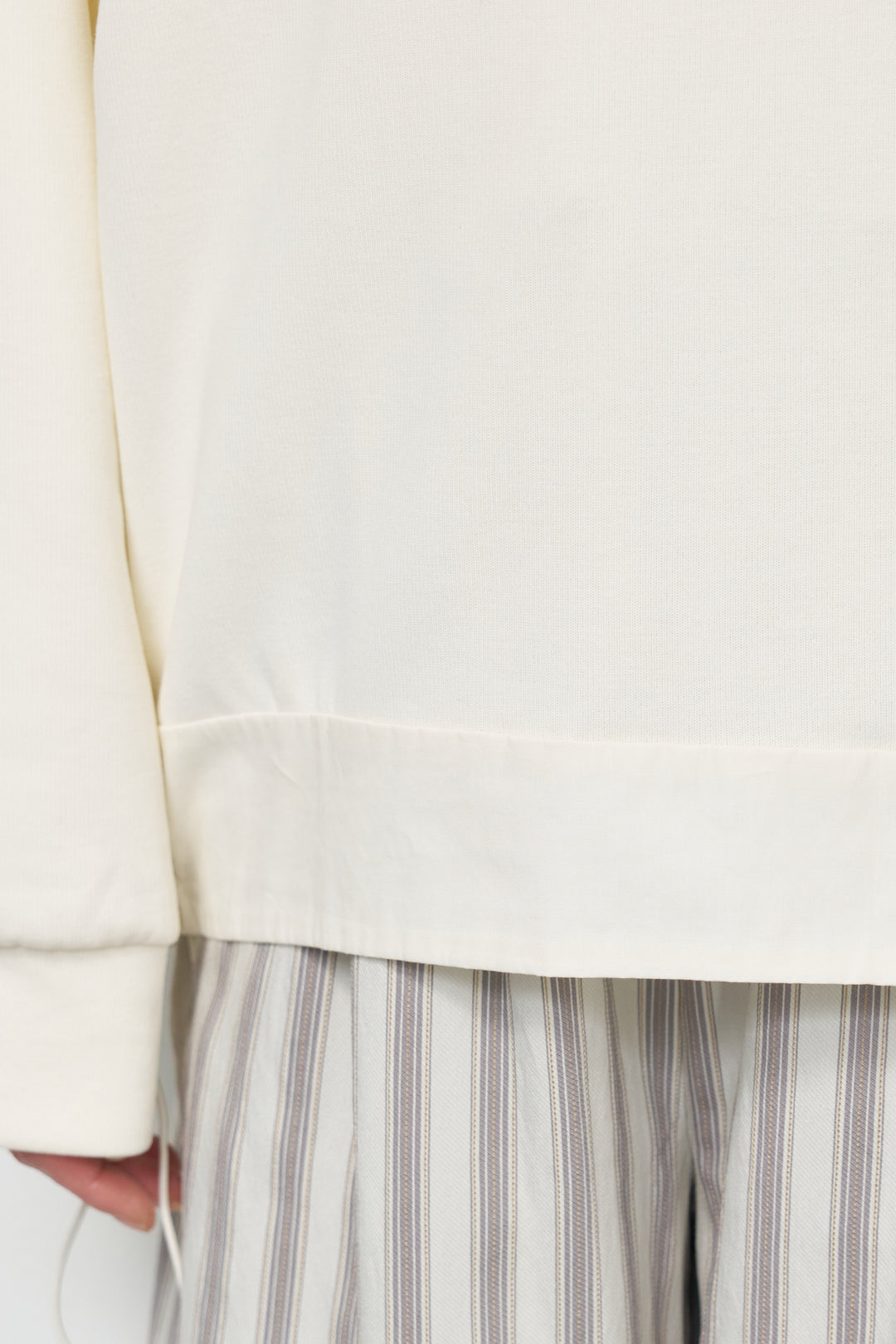 [SET]裾切替ハイネックプルオーバー+ストライプイージーパンツ(2set)