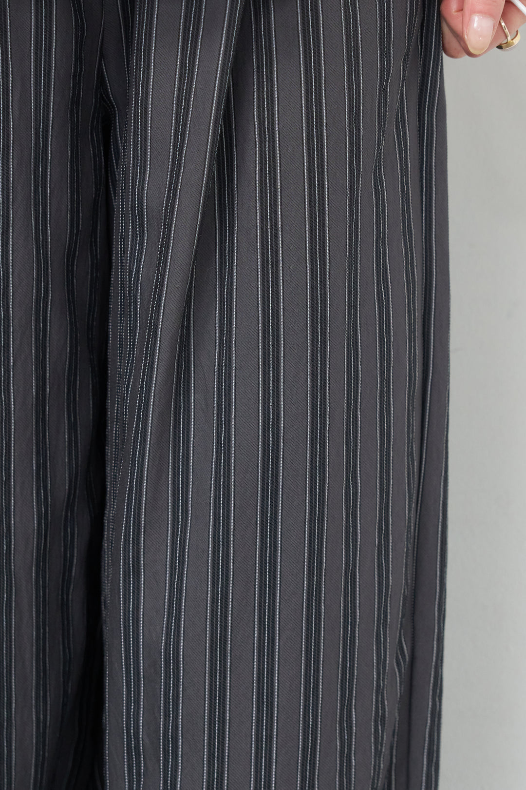 ストライプイージーパンツ