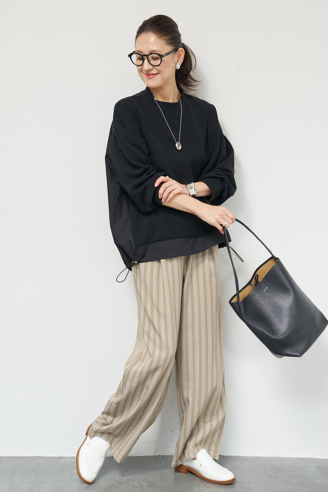 裾切替ハイネックプルオーバー