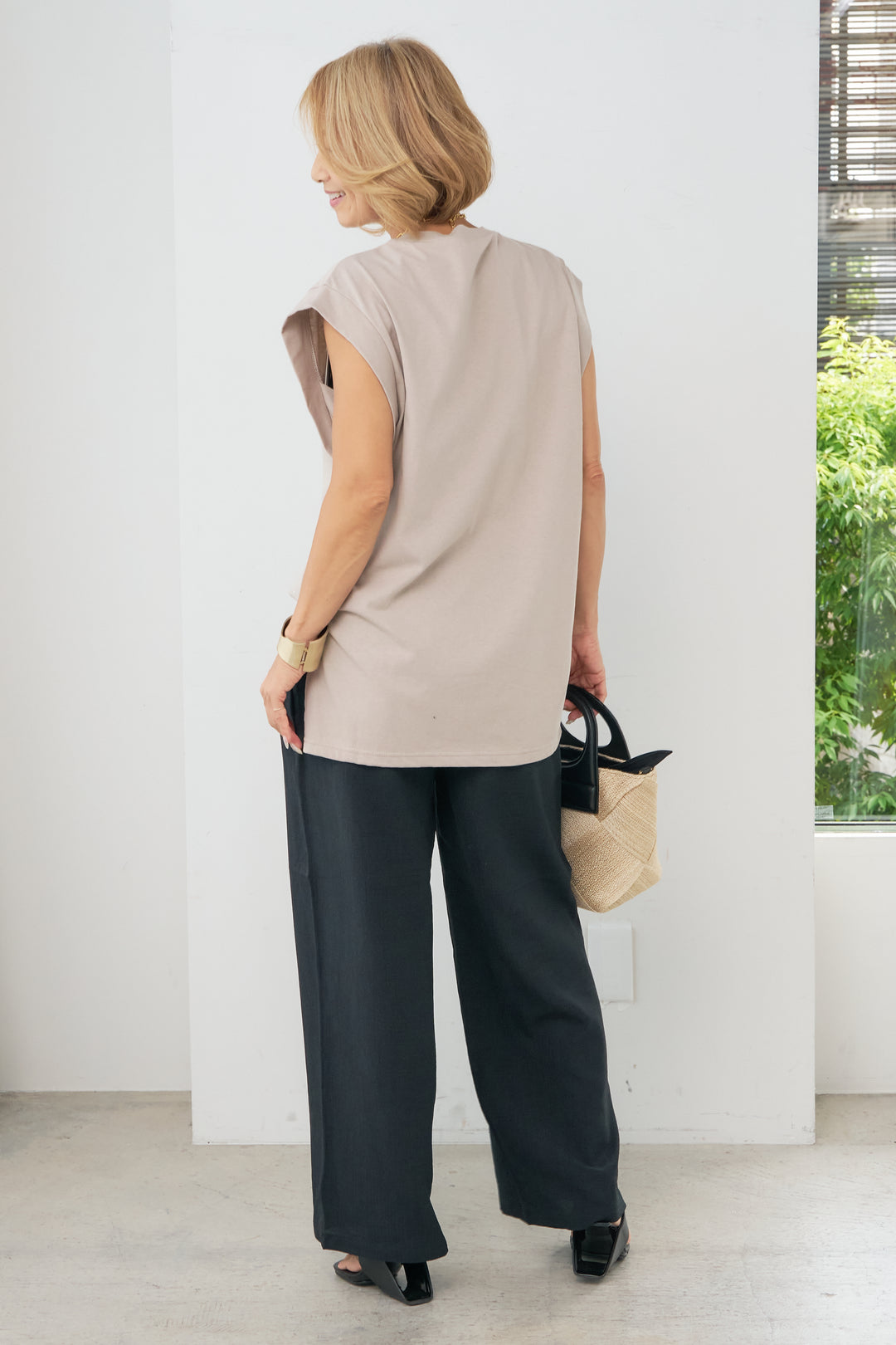 [Wrinkle prevention] Linen-like high-waisted pants