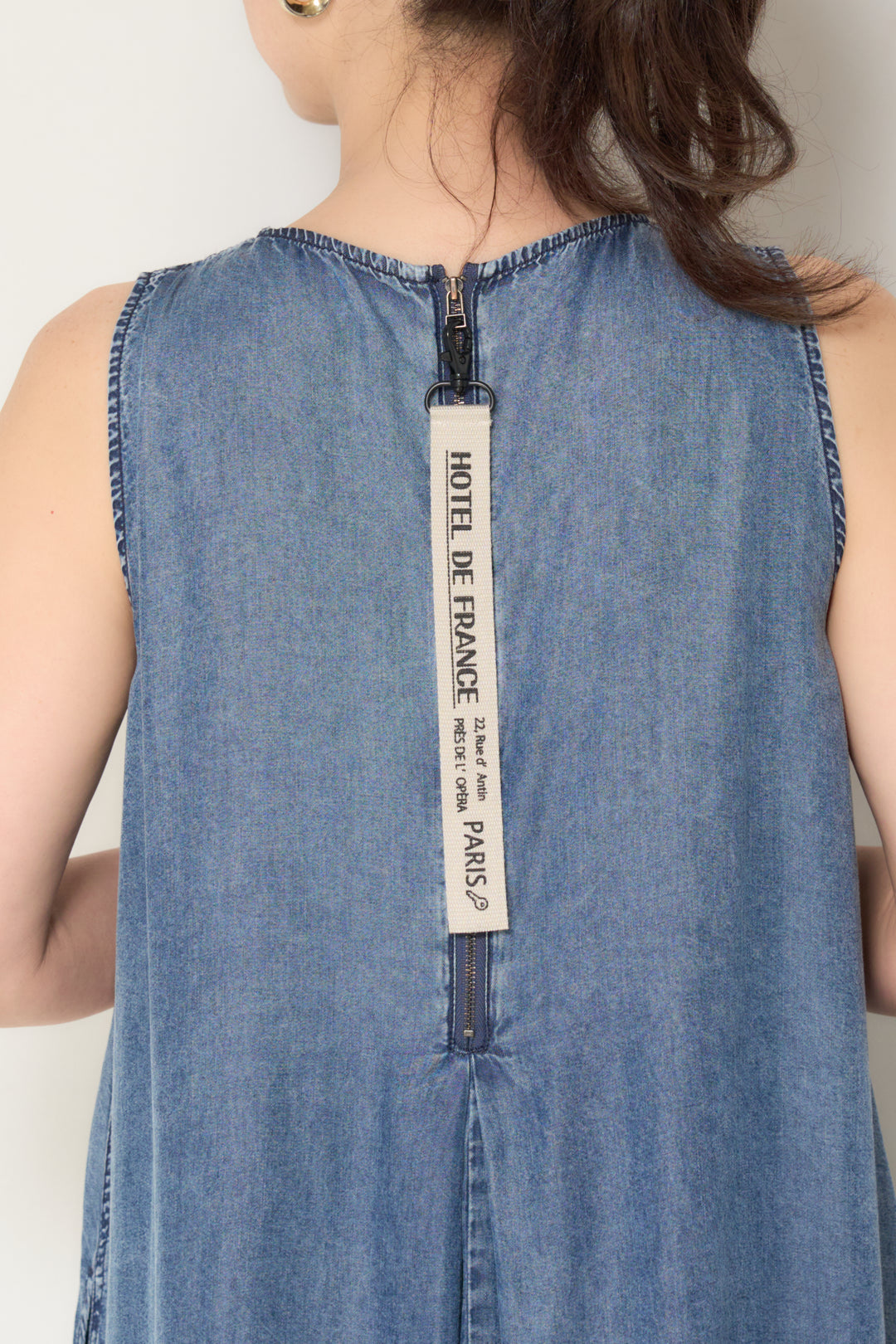 パウダーシルクデニムジップワンピース