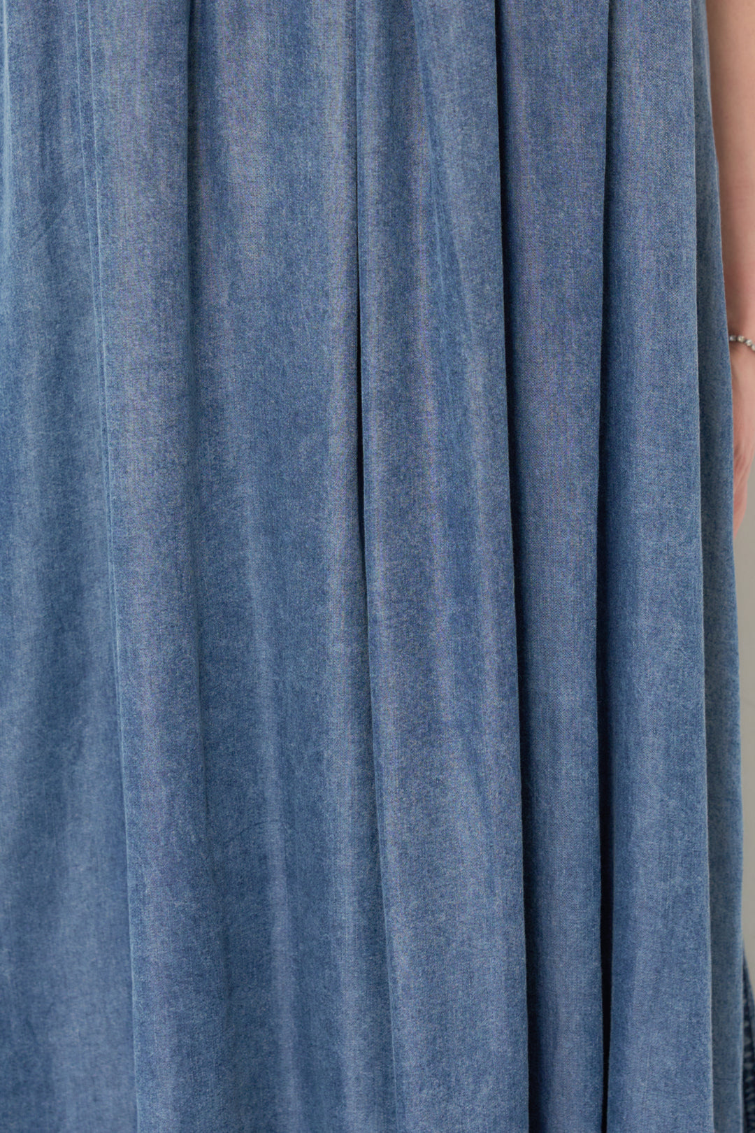 パウダーシルクデニムジップワンピース