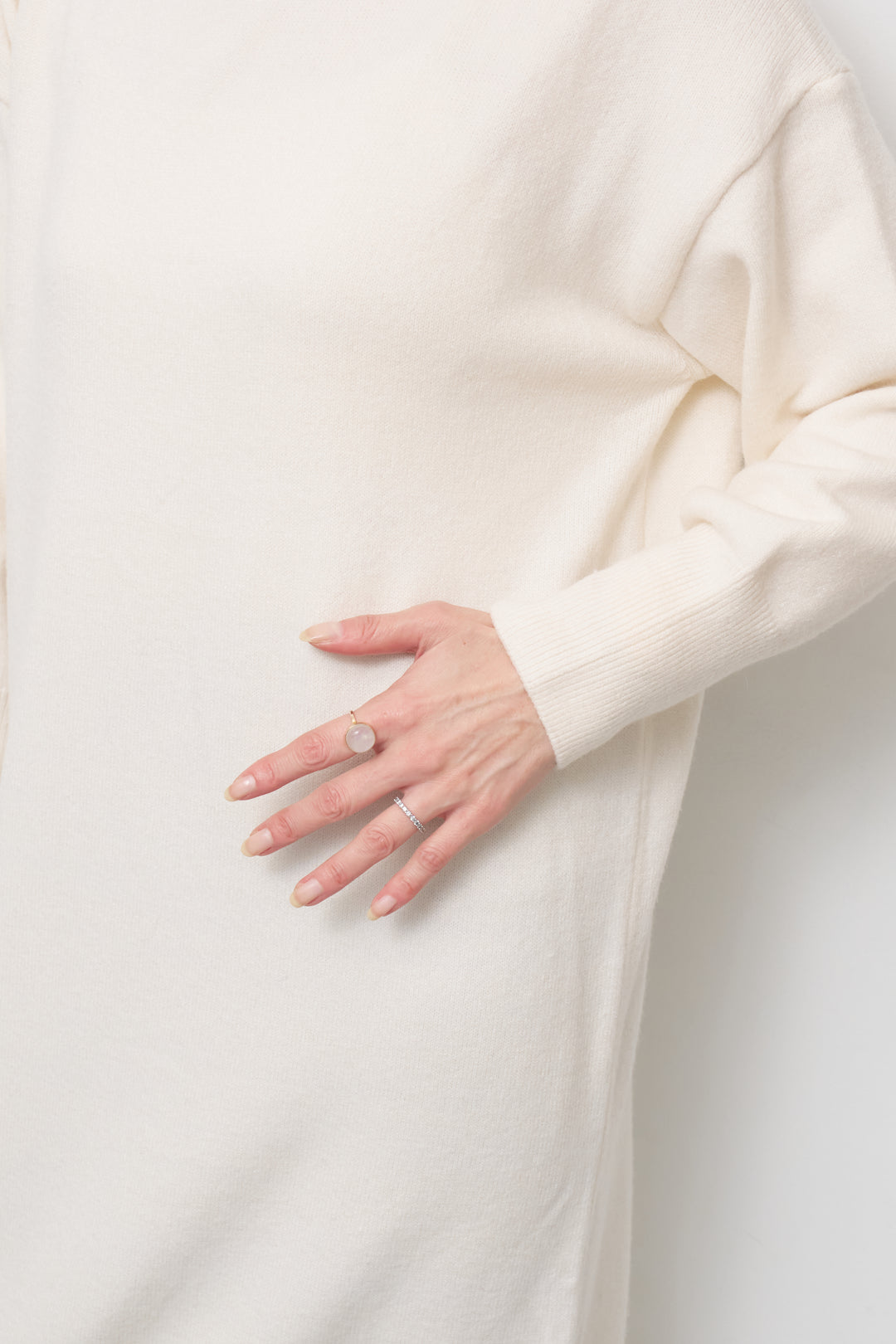 モックネックニットワンピース