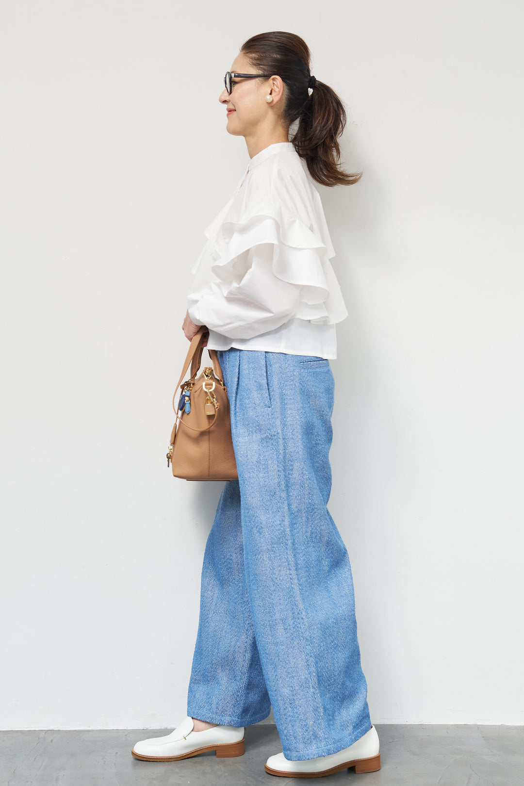 ショートアシメラッフルシャツ