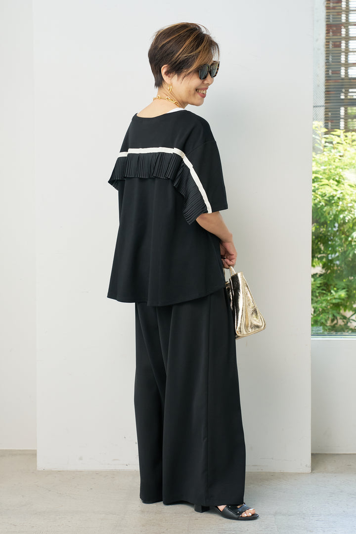 Back pleated frill top