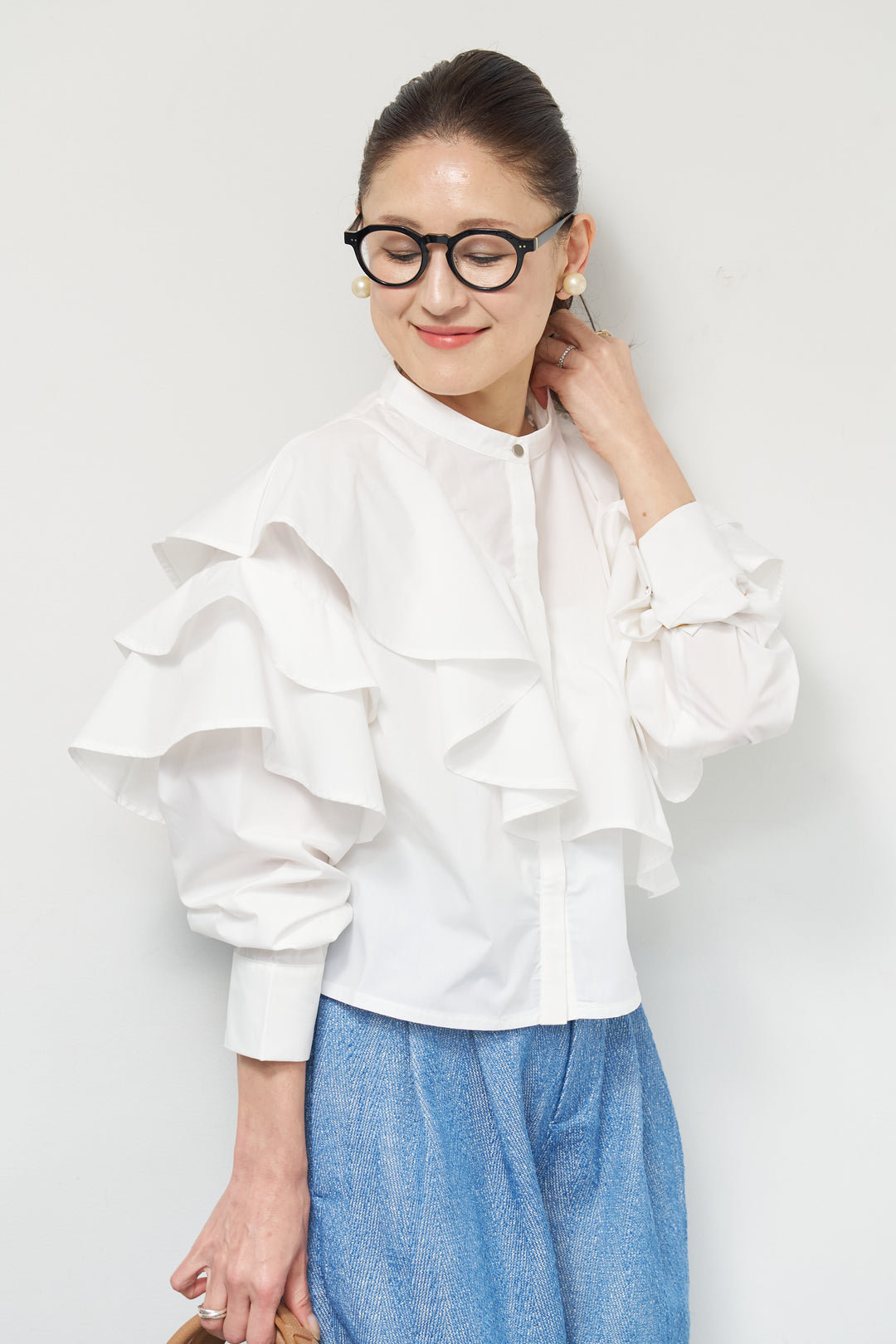 ショートアシメラッフルシャツ