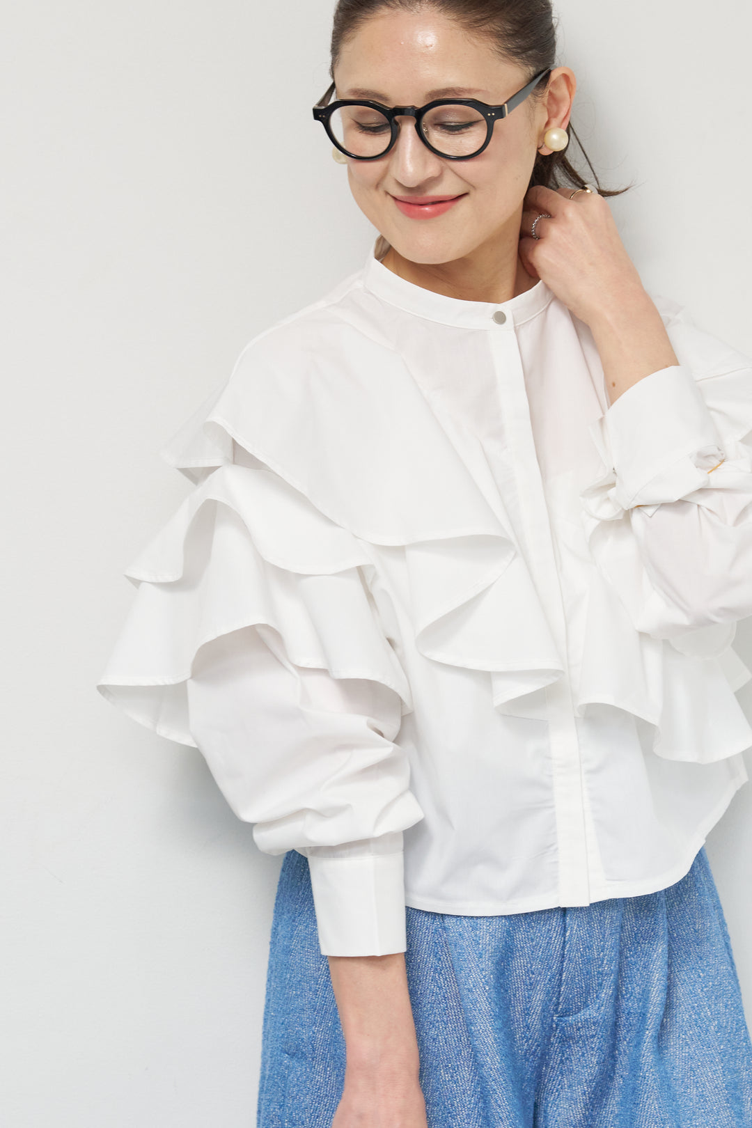 ショートアシメラッフルシャツ