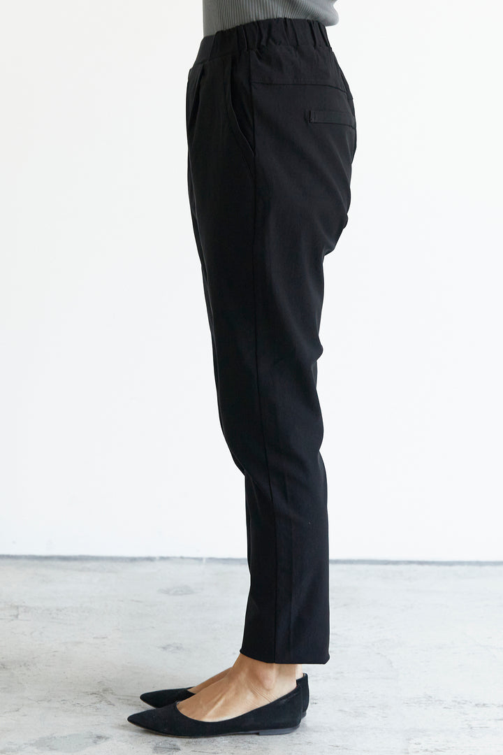 [Stretchable and anti-pilling] Beautiful looking tapered pants