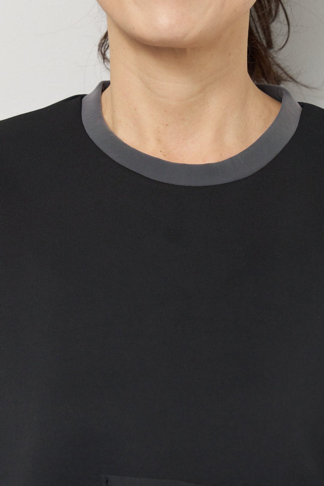 ストレッチポンチペプラムトップス