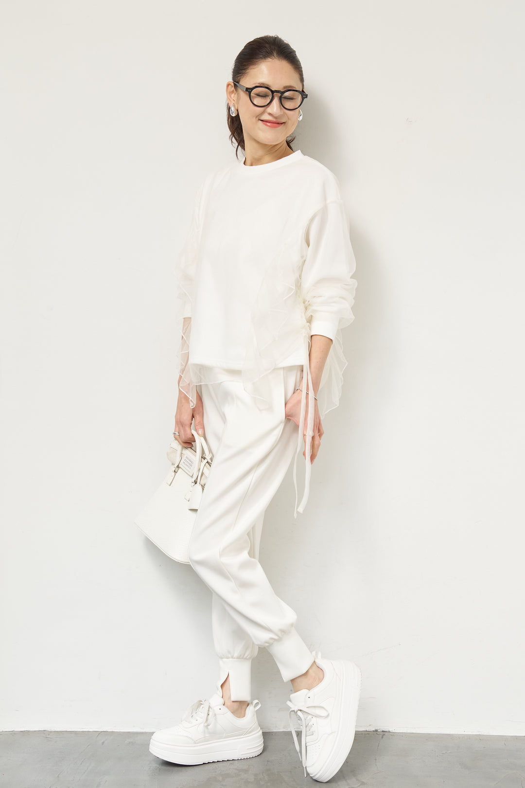 [SET]チュールレイヤード裏毛プルオーバー+ライトダンボールジョガーパンツ(2set)