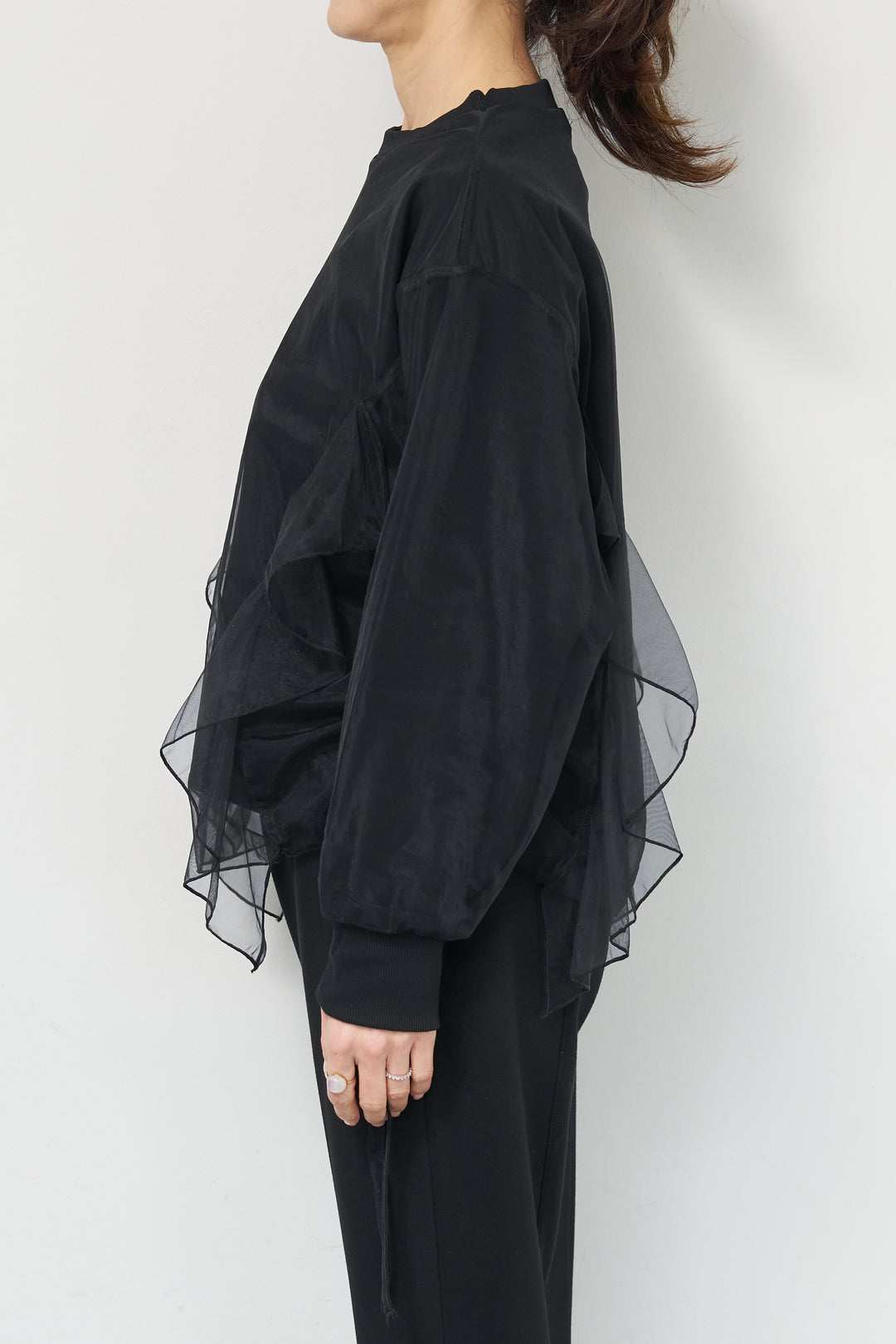 [SET]チュールレイヤード裏毛プルオーバー+ライトダンボールジョガーパンツ(2set)