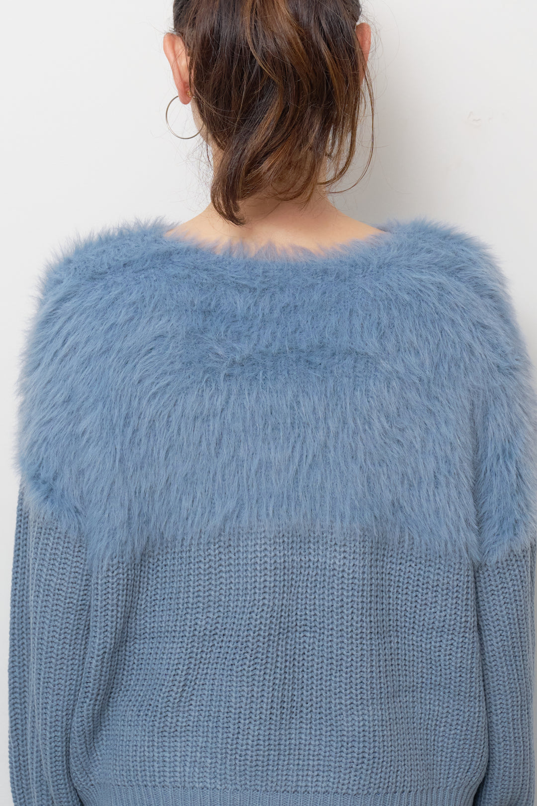 ボリュームスリーブ切替シャギーニット