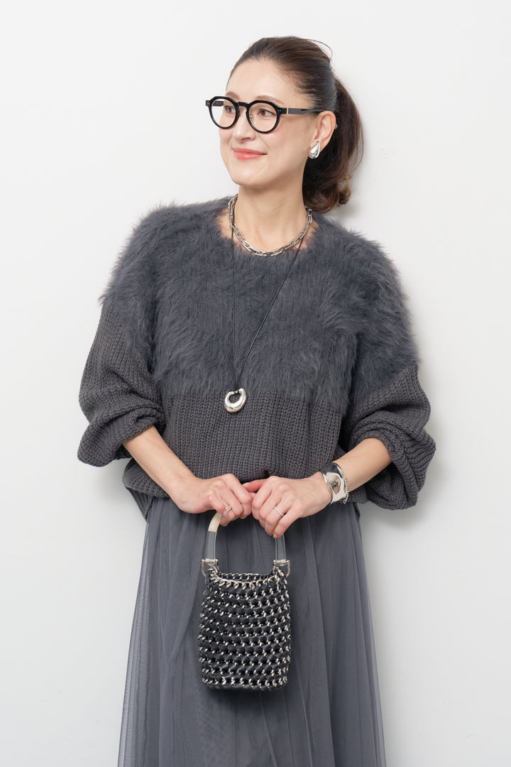 ボリュームスリーブ切替シャギーニット