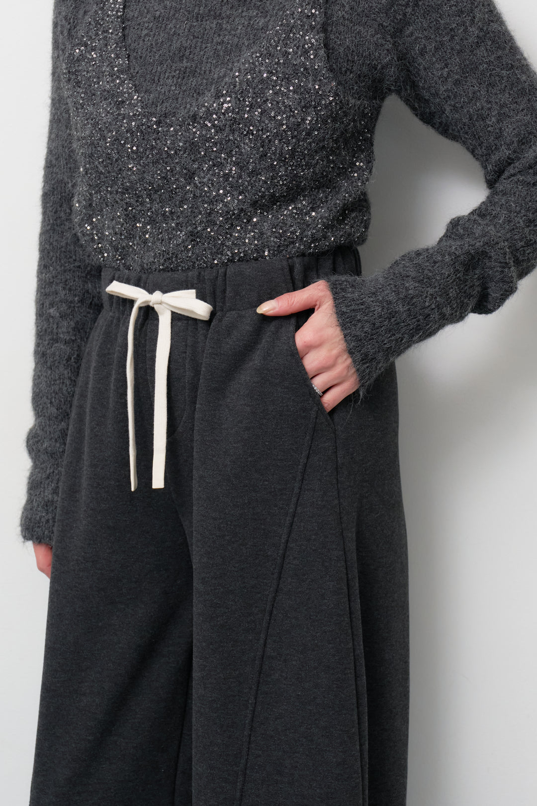 裏起毛コクーンパンツ