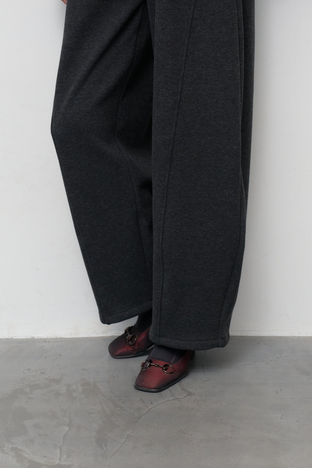 裏起毛コクーンパンツ