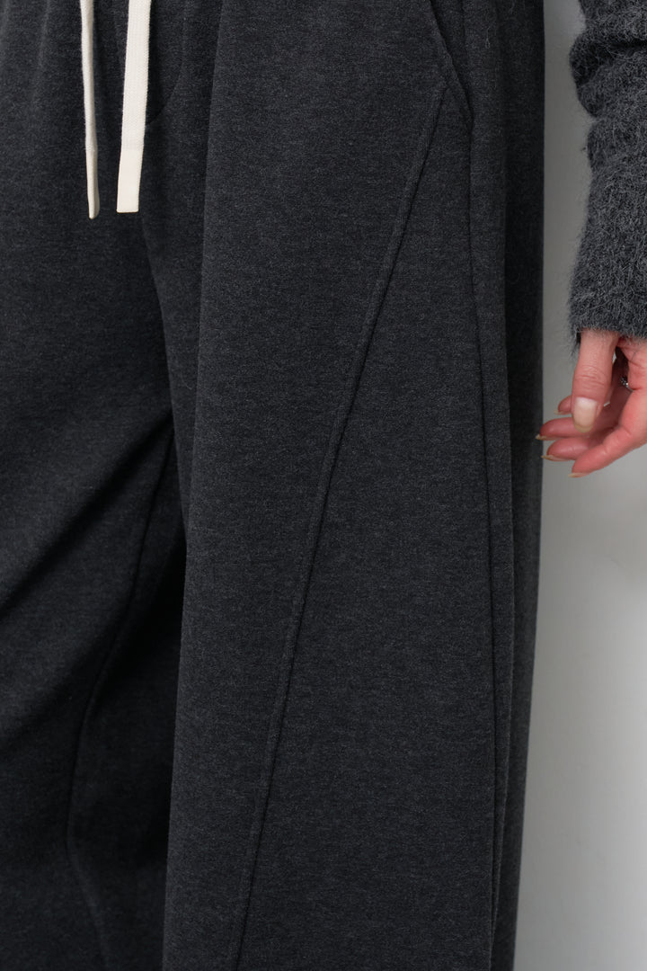 裏起毛コクーンパンツ