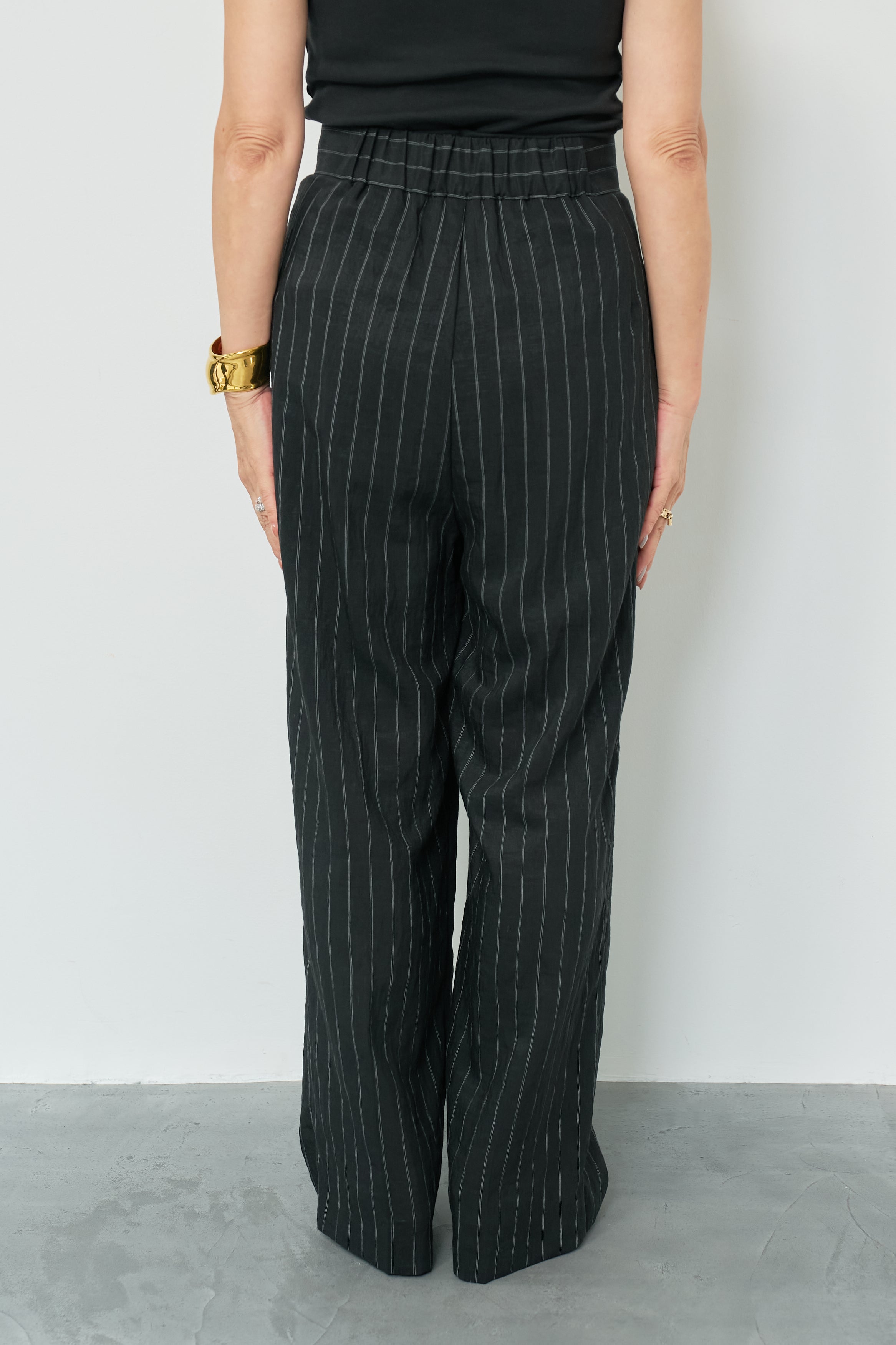 シアーフェラメントストレートパンツ – plusotoha