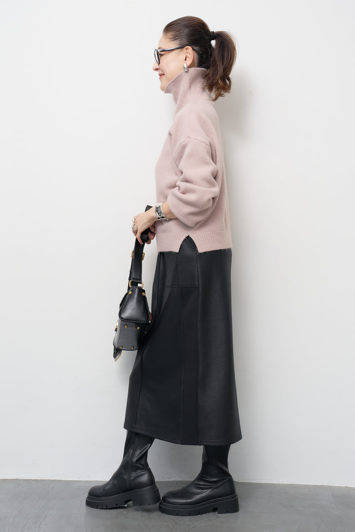 ミニマルハイゲージタートルニット