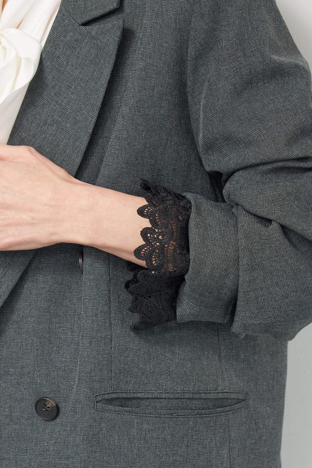 袖レースダブルジャケット