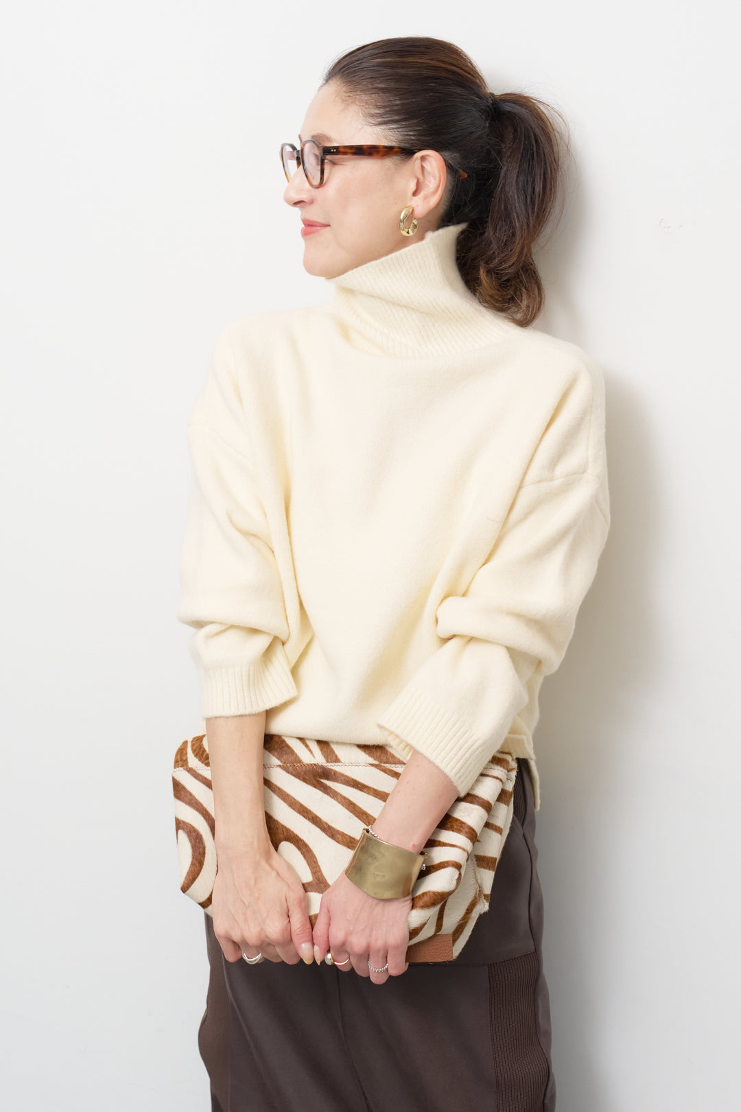 ミニマルハイゲージタートルニット