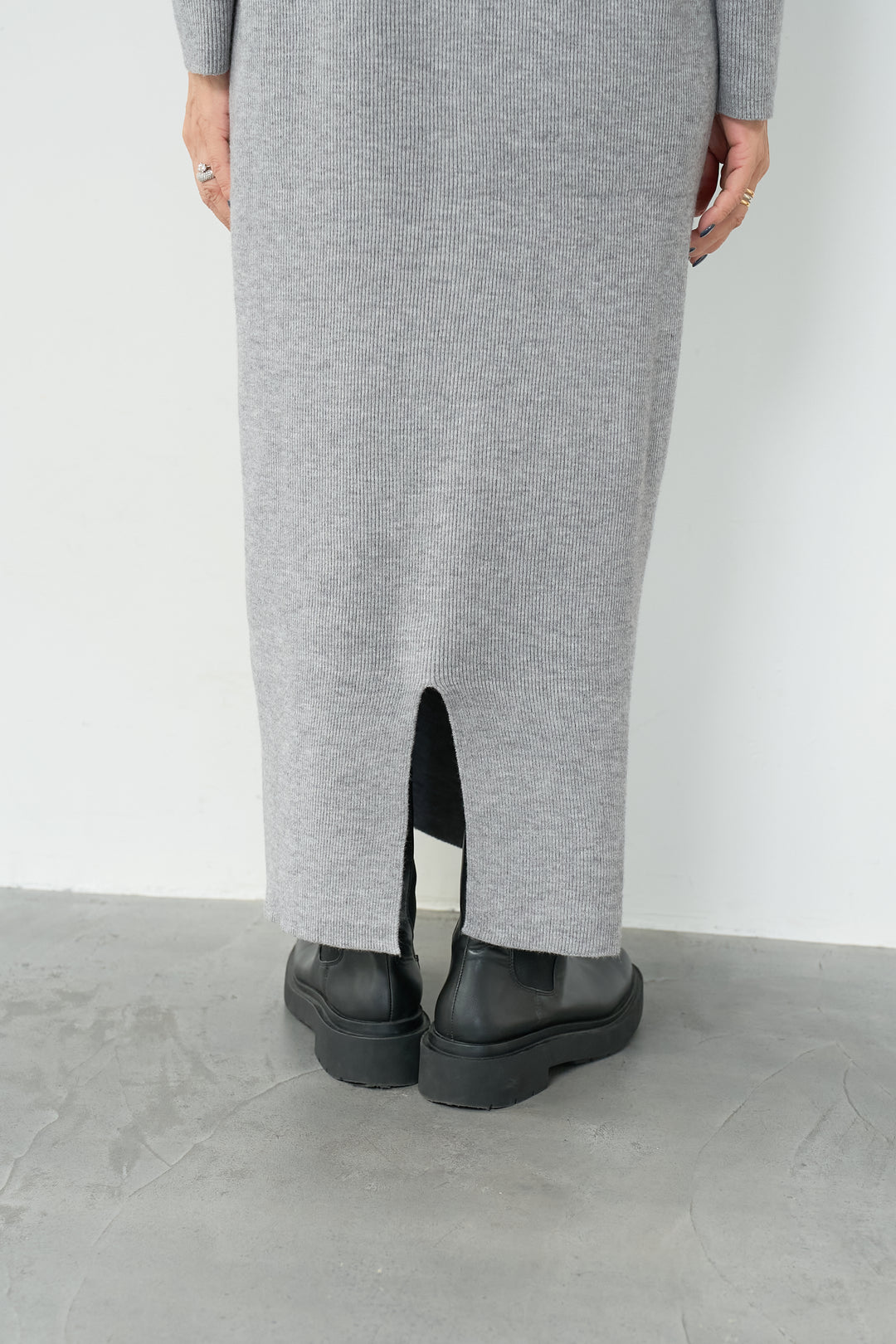 リブニットシャツワンピース