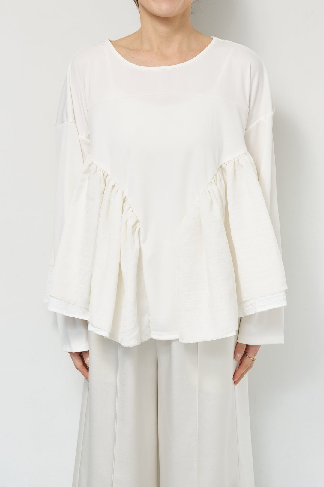 フリルテールプルオーバー