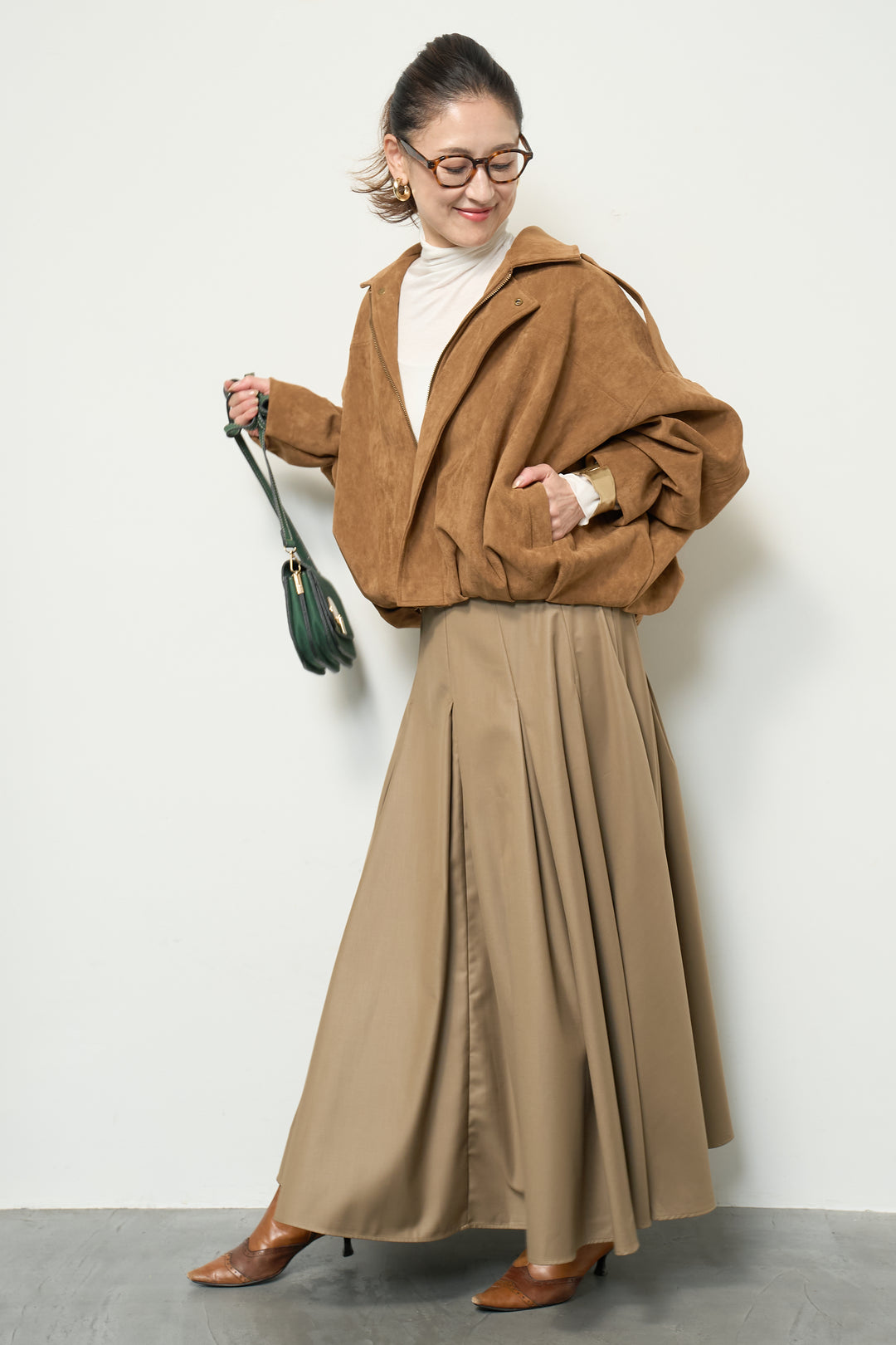 タックボリュームスカート