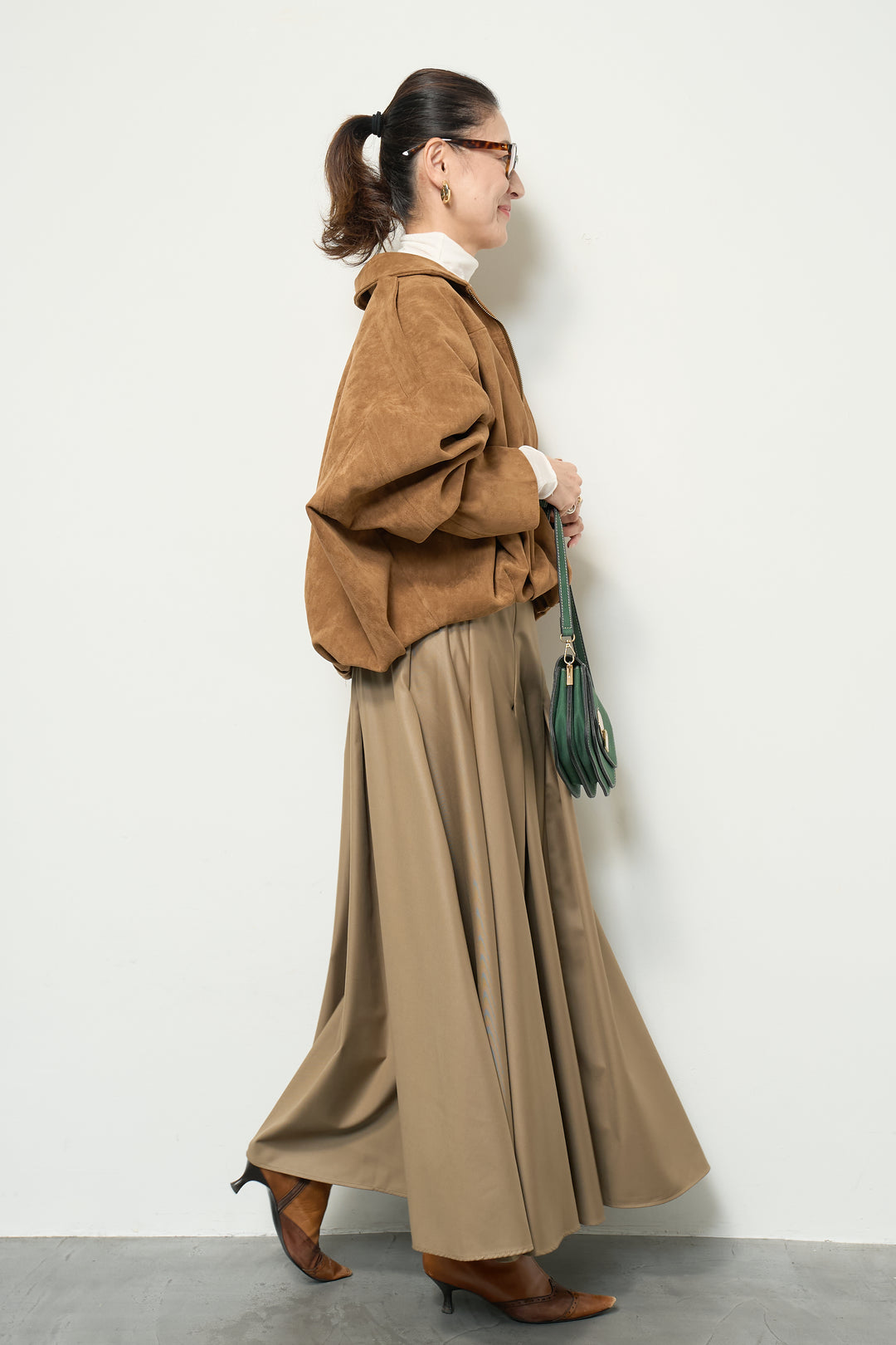 タックボリュームスカート