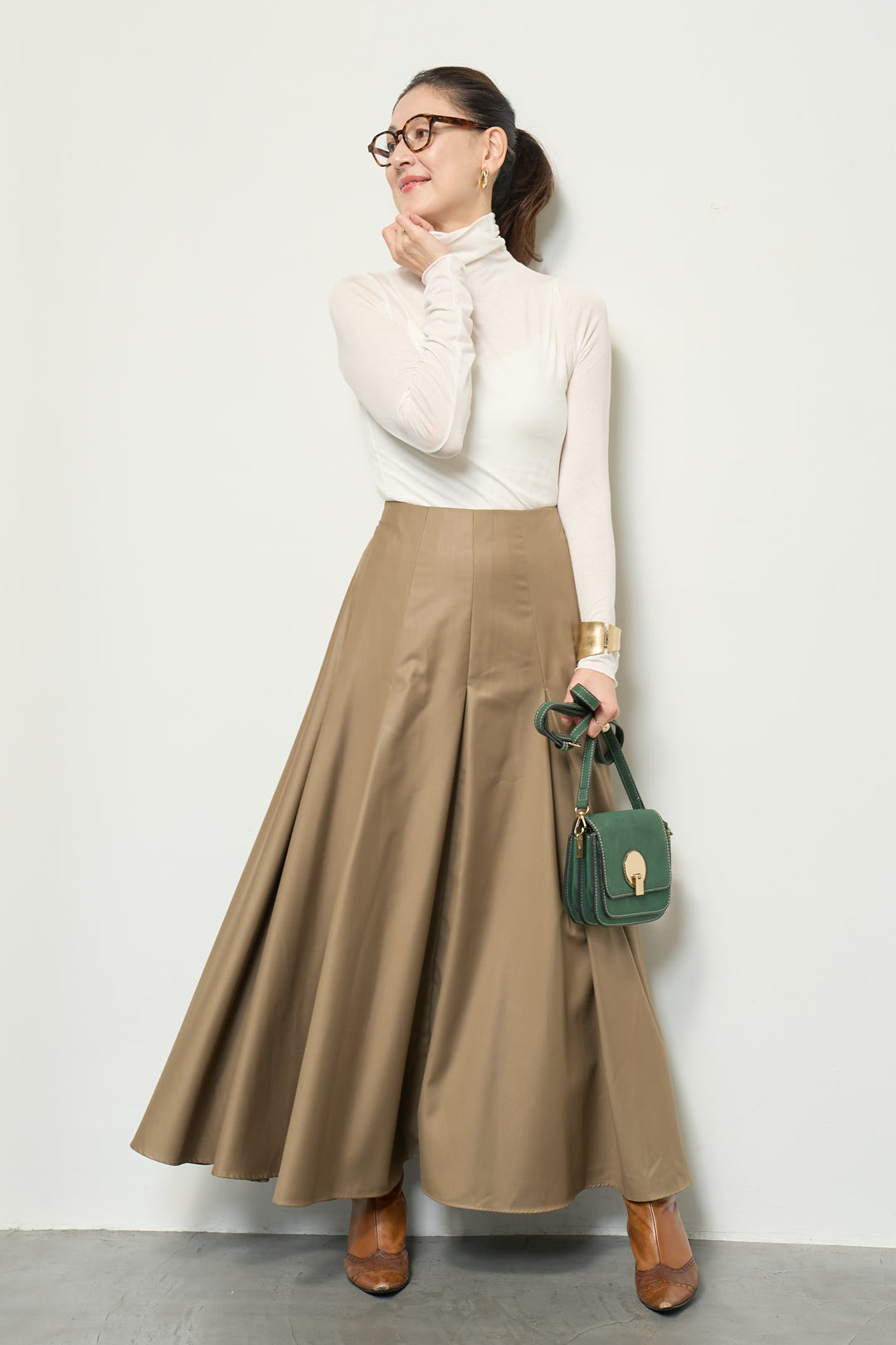 タックボリュームスカート