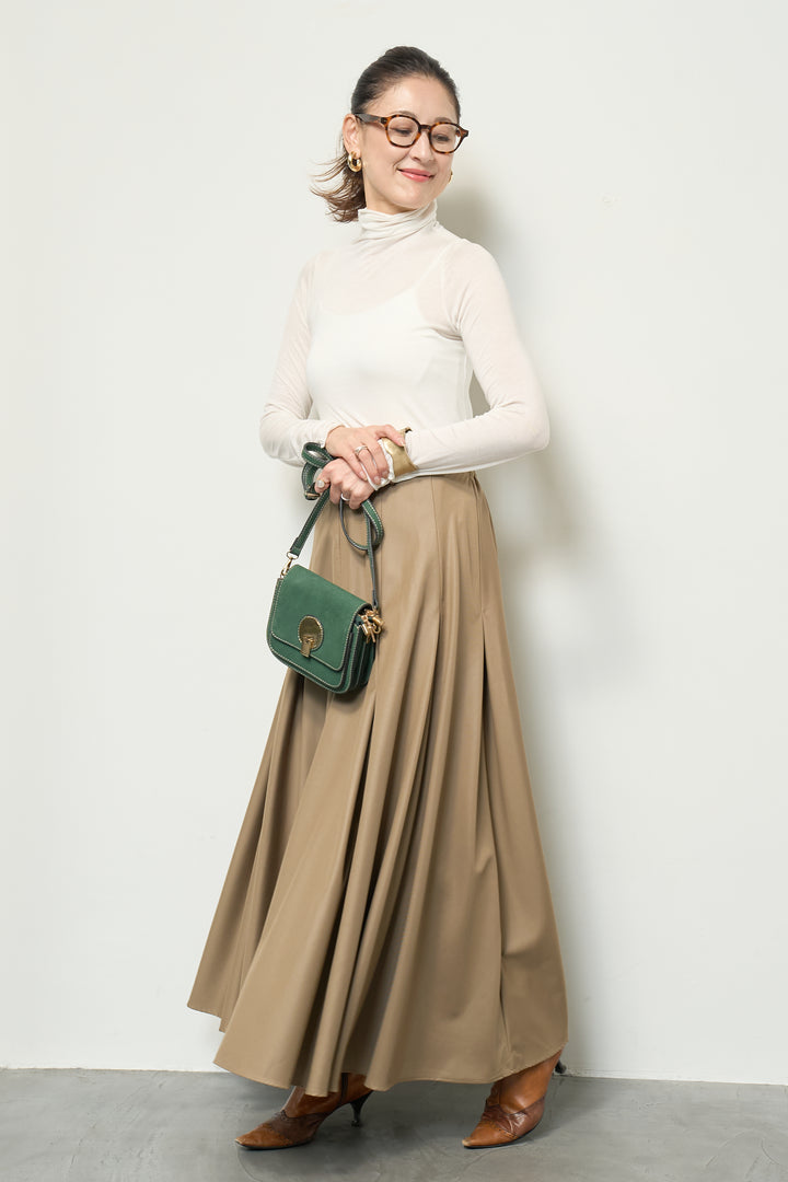 タックボリュームスカート