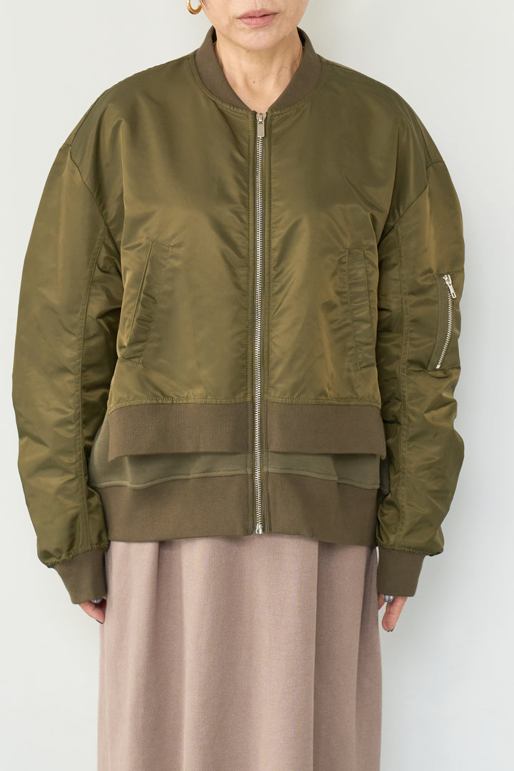 レイヤードデザインMA-1ブルゾン