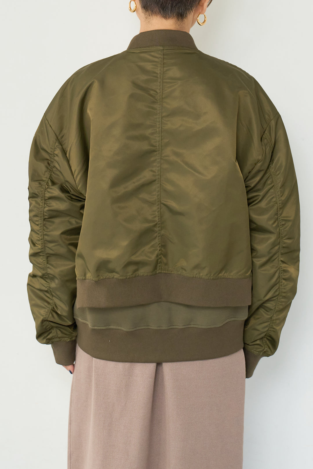 レイヤードデザインMA-1ブルゾン