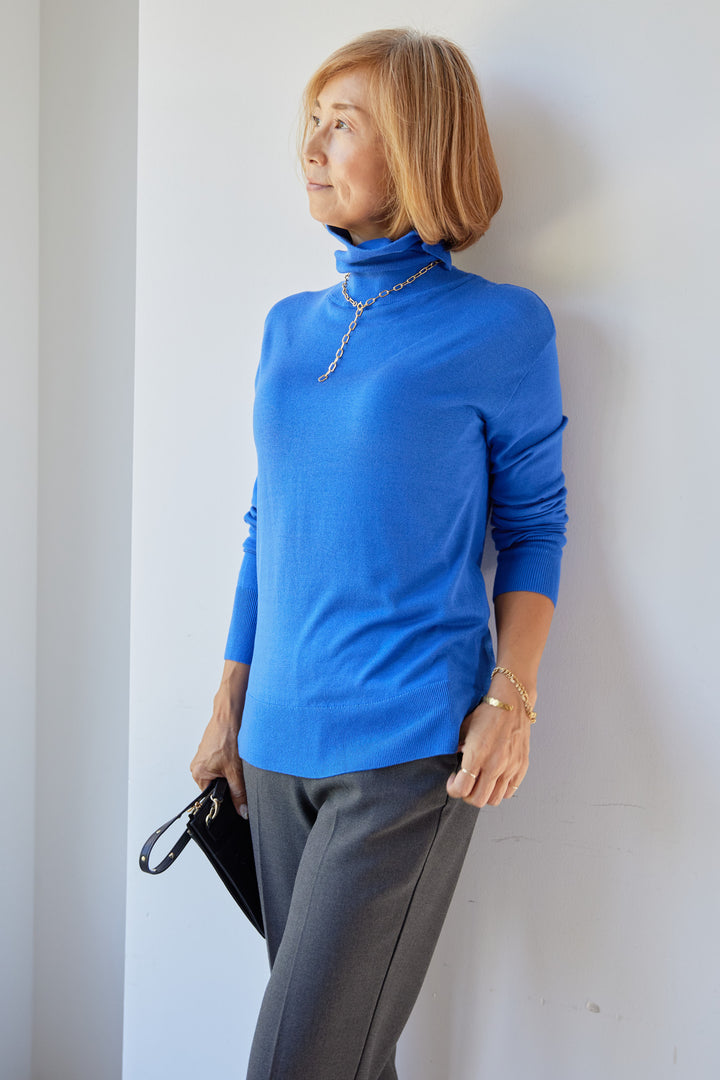 Washable silk turtleneck