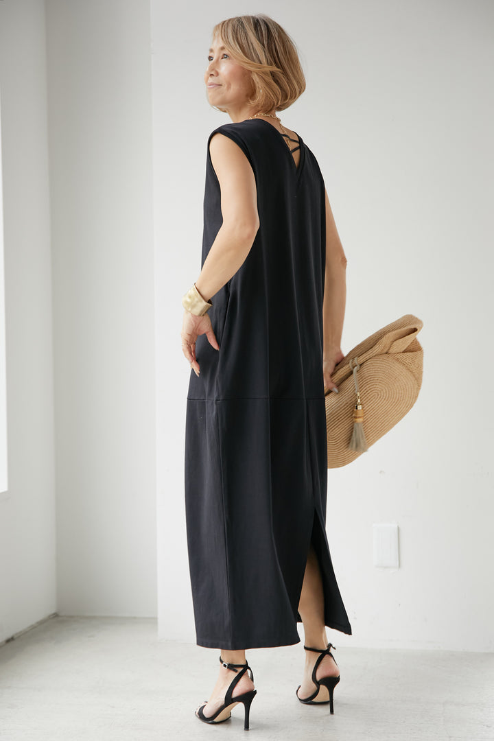 [Cool to the touch, quick-drying] Back design cocoon dress
