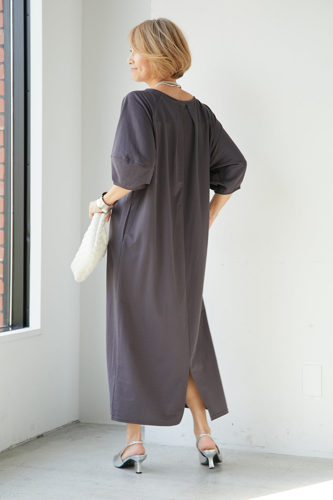 [Cool to the touch] Cocoon sleeve dress