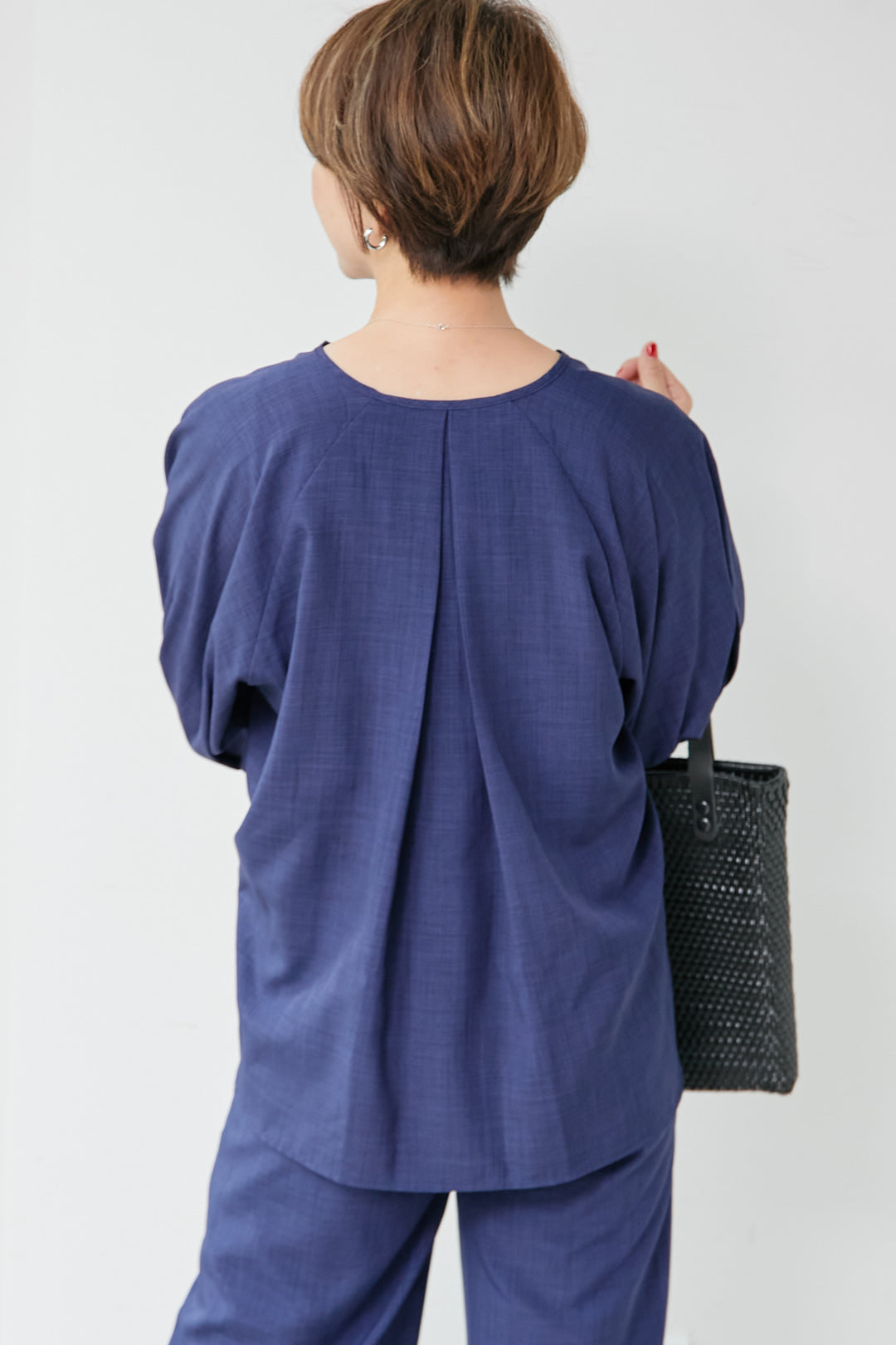 Linen-look circle neck blouse
