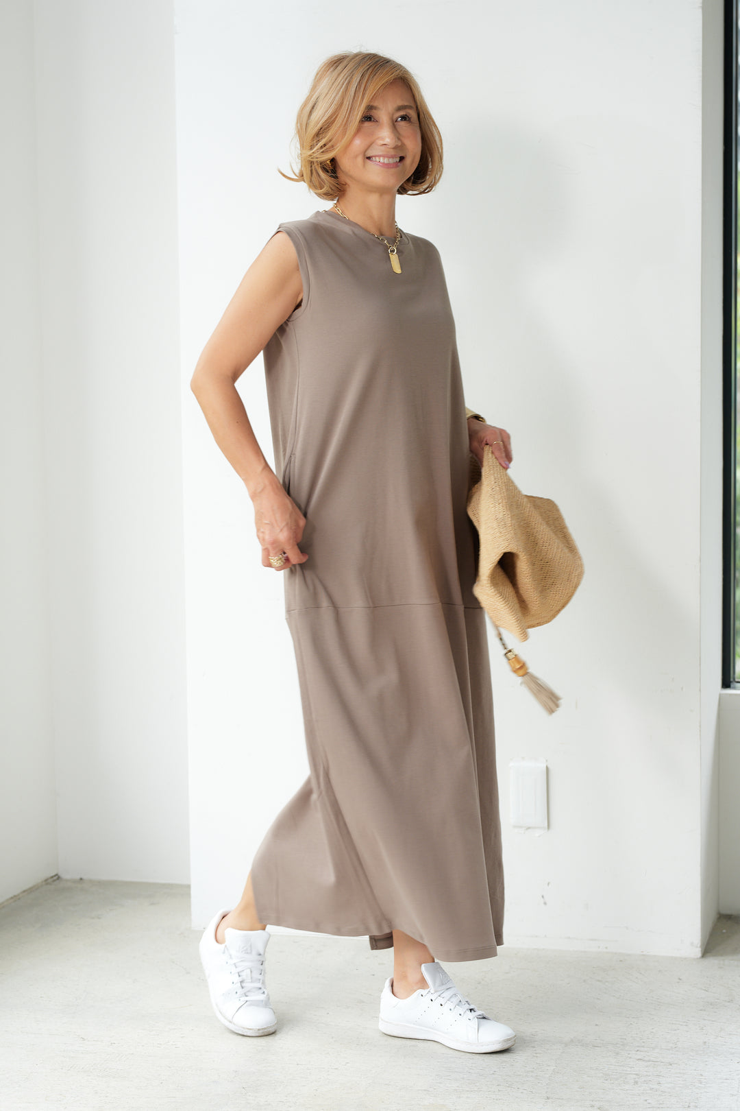 [Cool to the touch, quick-drying] Back design cocoon dress